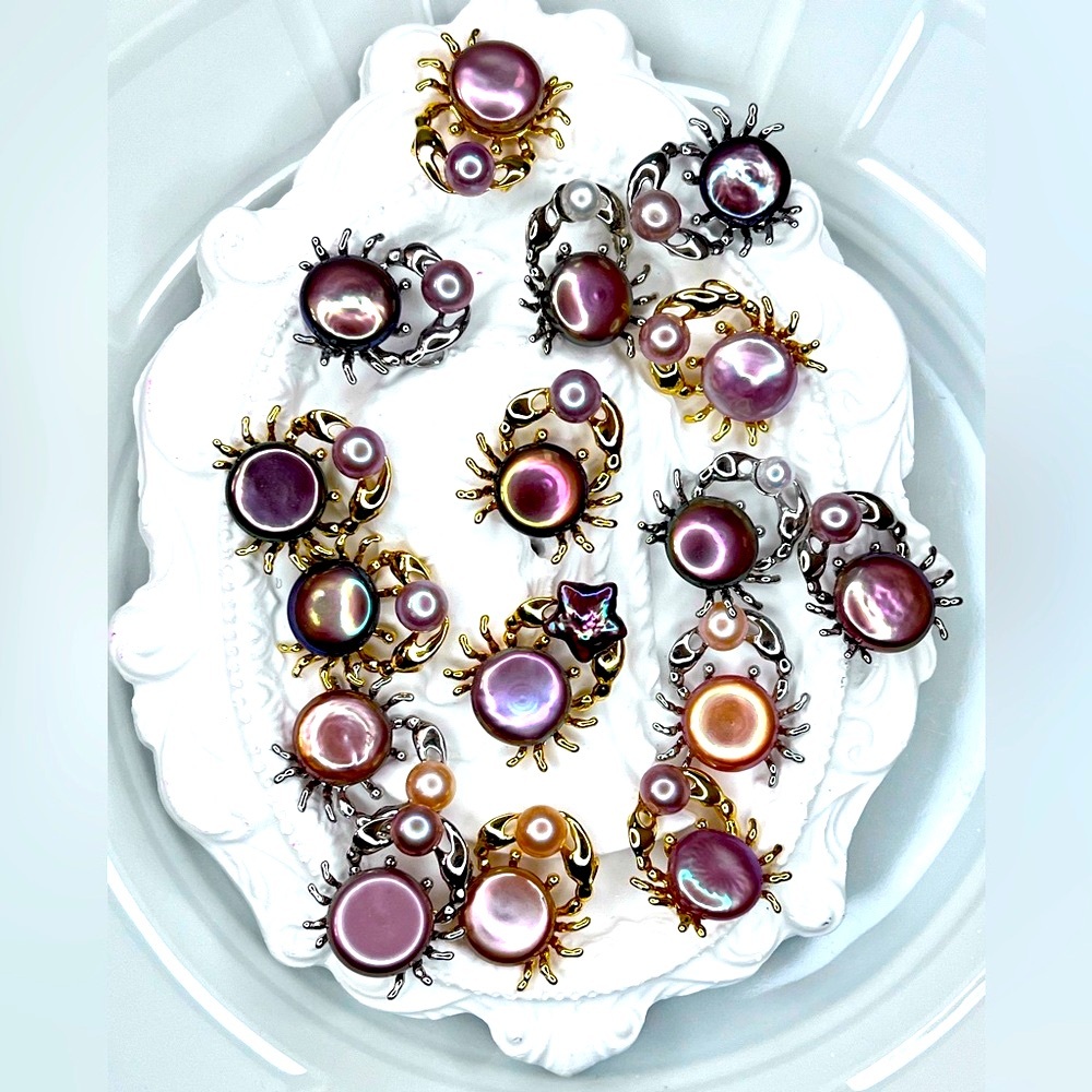 New Arrival!! Premium Freshwater Coin Pearls! 🦀